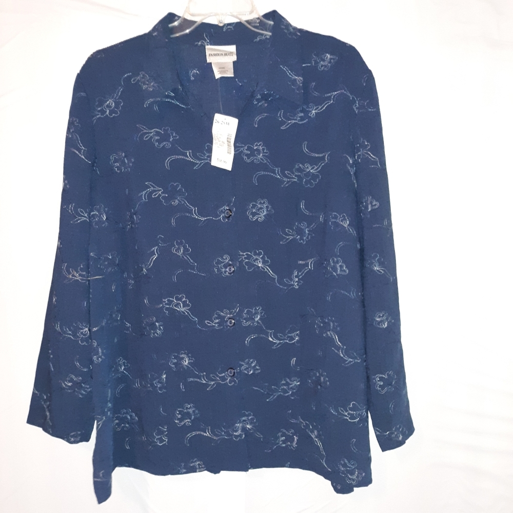 NWT Women's plus size Fashion Bug top size 26/28W